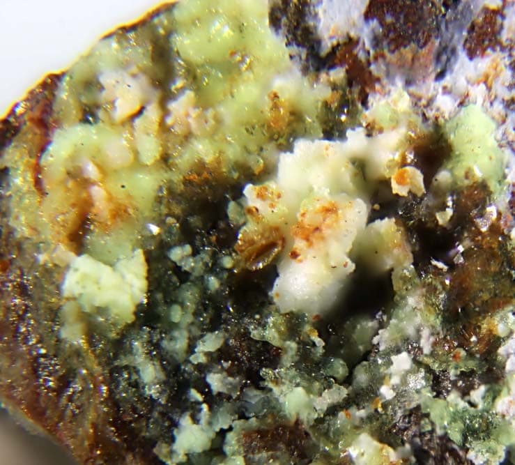 Apexite mineral
