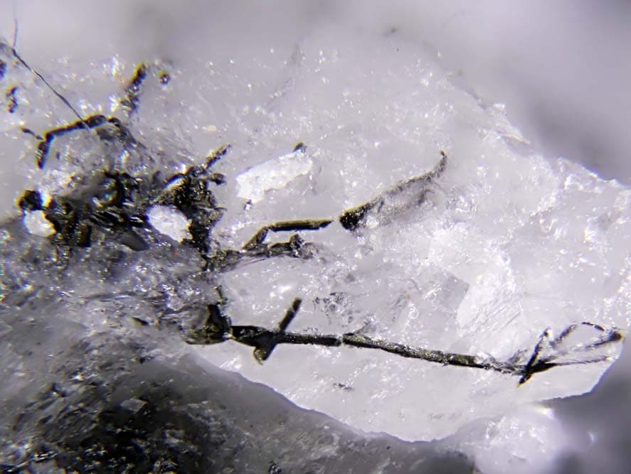 Arsenolamprite mineral