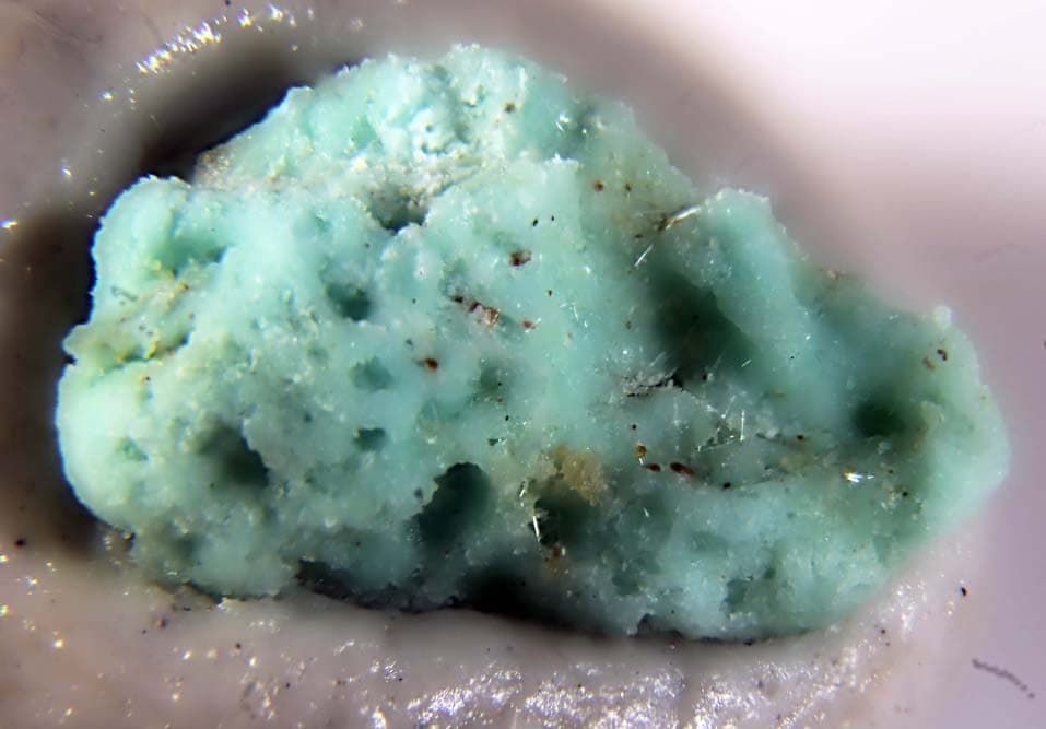 Arupite mineral