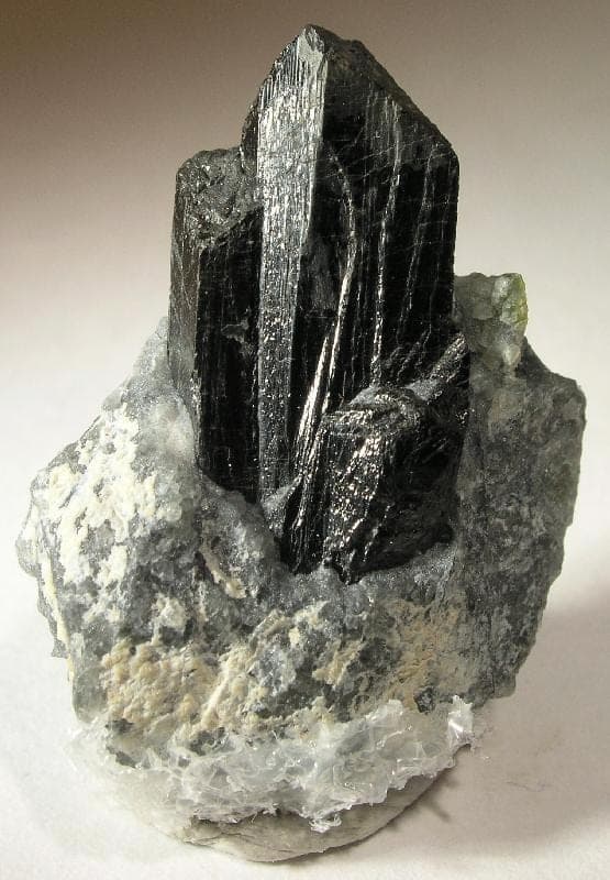 Baddeleyite mineral