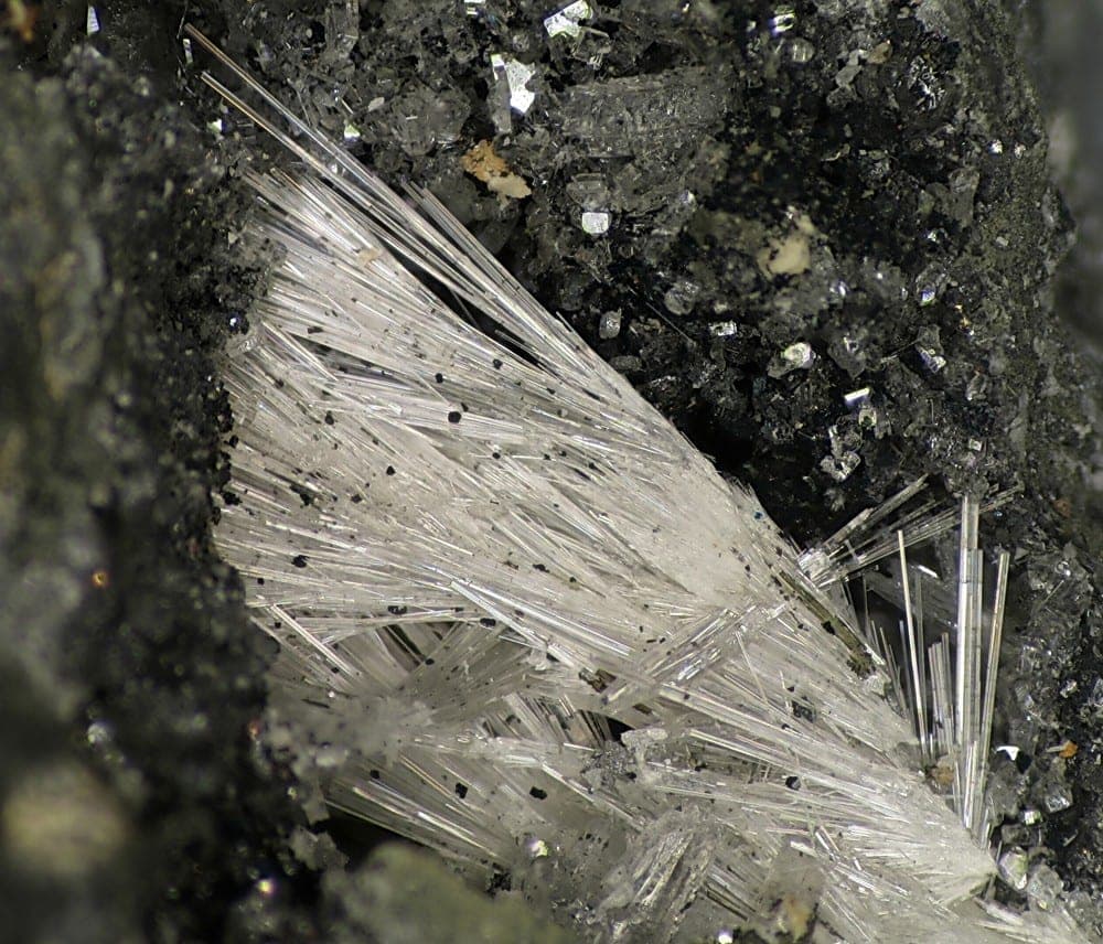 Barstowite mineral