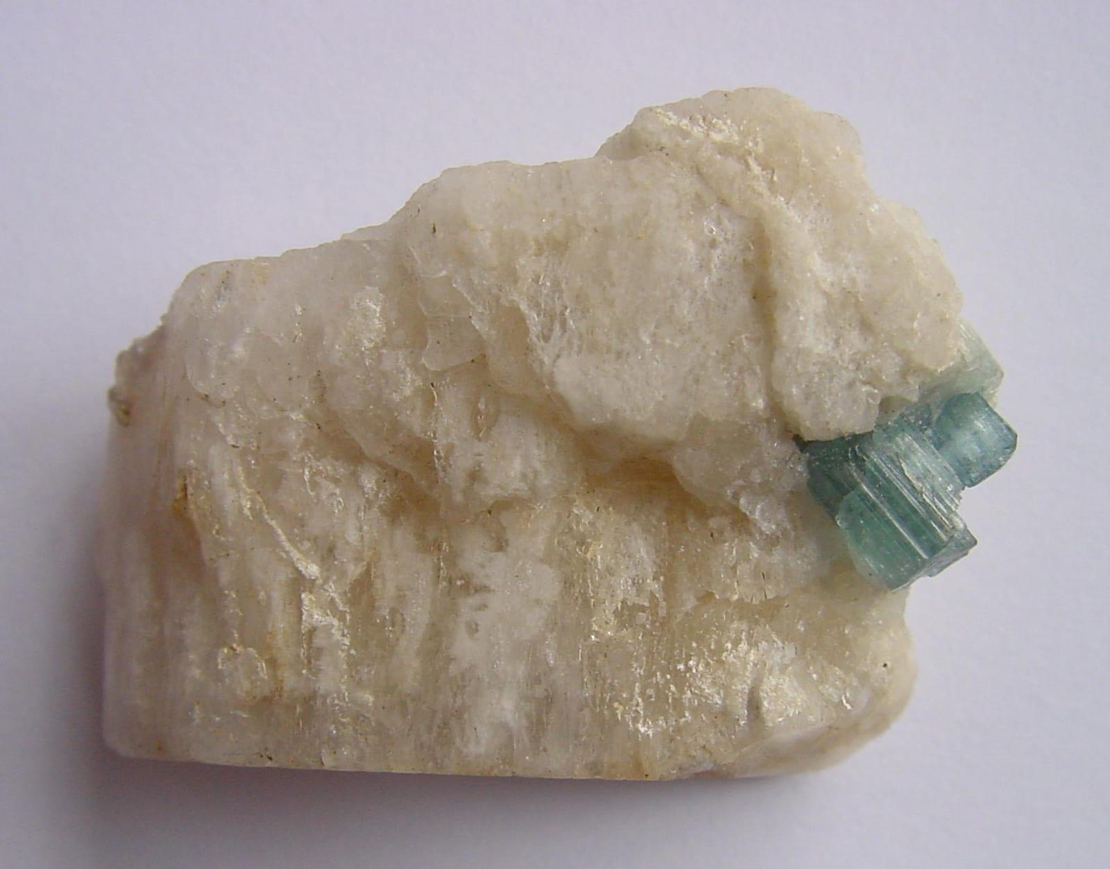 Beryllonite mineral