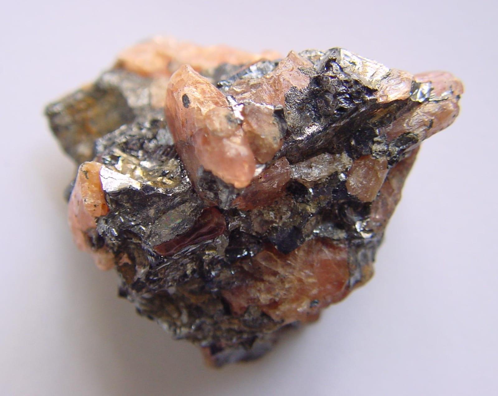 Bustamite mineral
