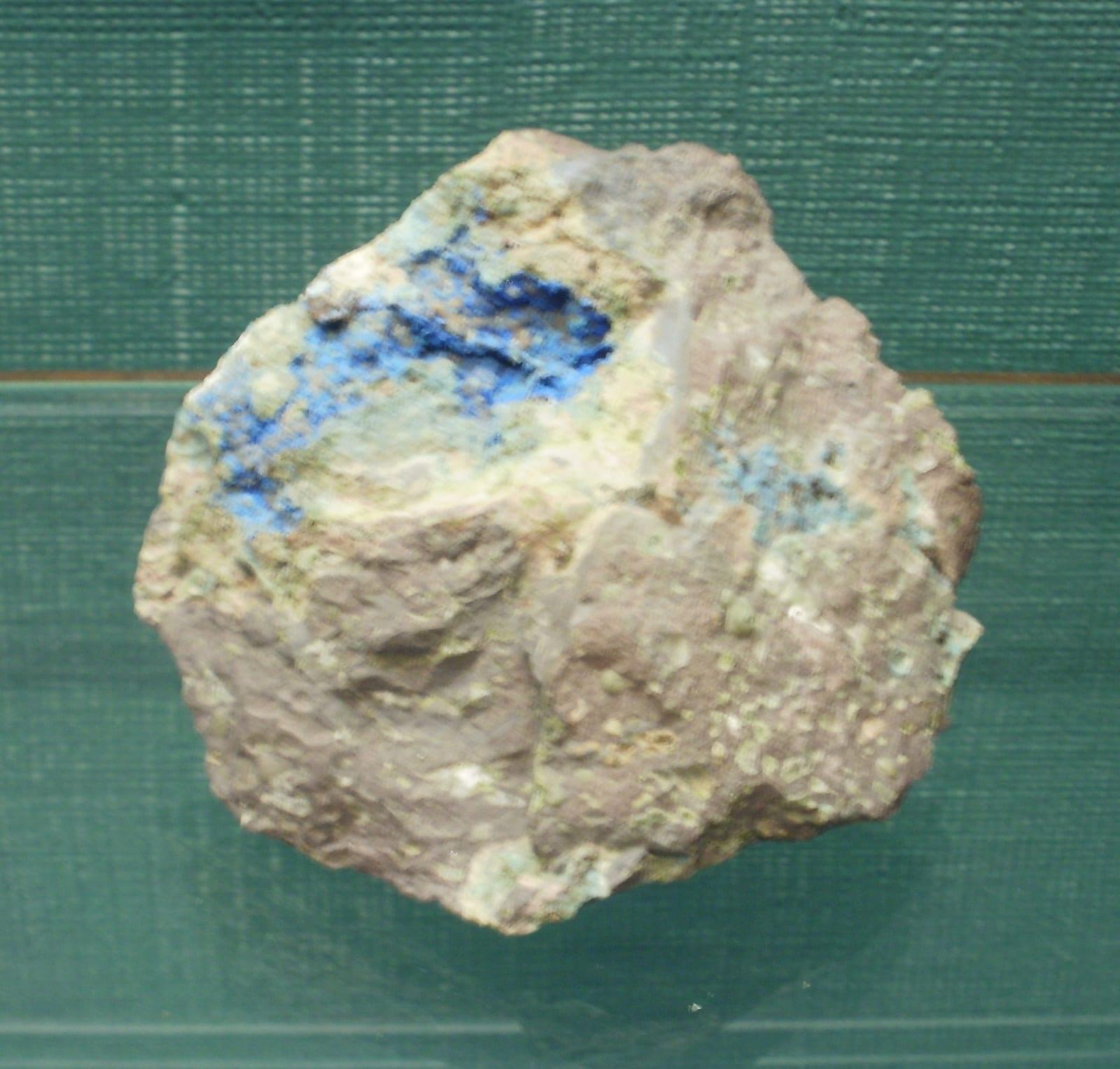 Calumetite mineral