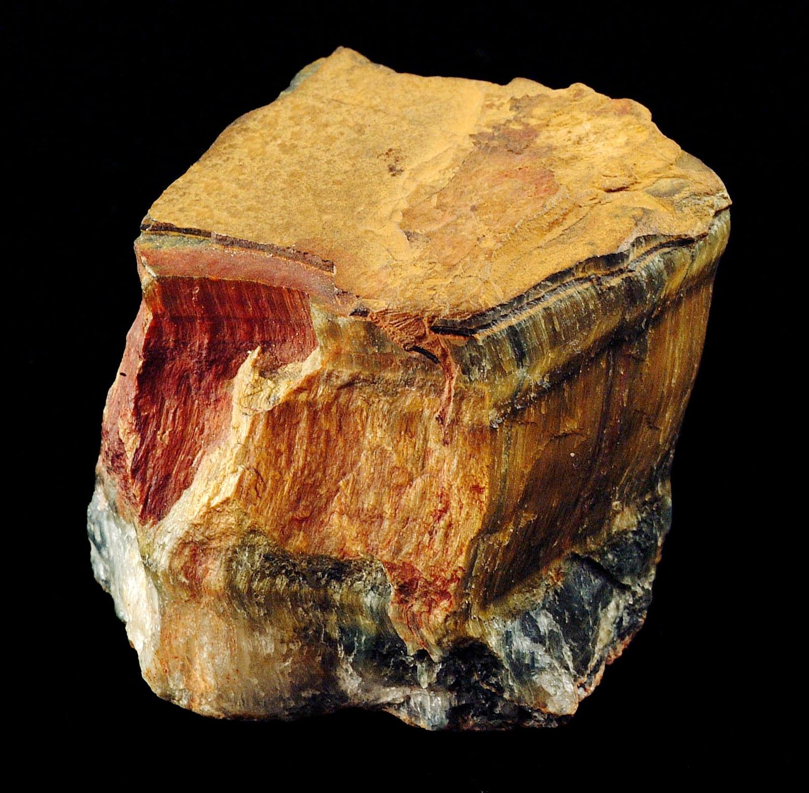 Cat's Eye Quartz gemstone — Tiger eye (GeoDIL number   702)