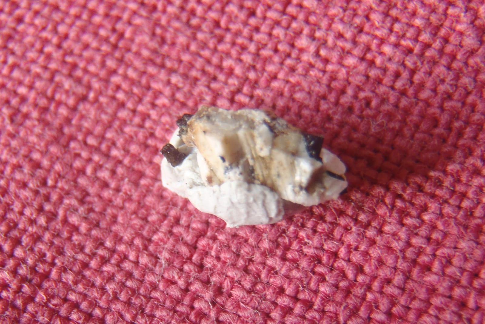Chabazite-Sr mineral — Chabazite Sr 724757