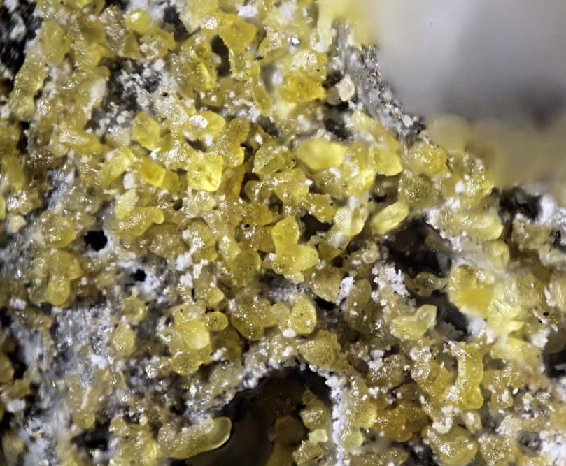 Challacolloite mineral