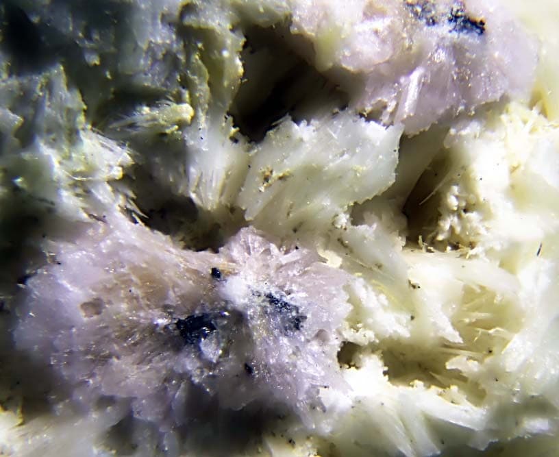 Coskrenite-(Ce) mineral — Coskrenite (Ce)