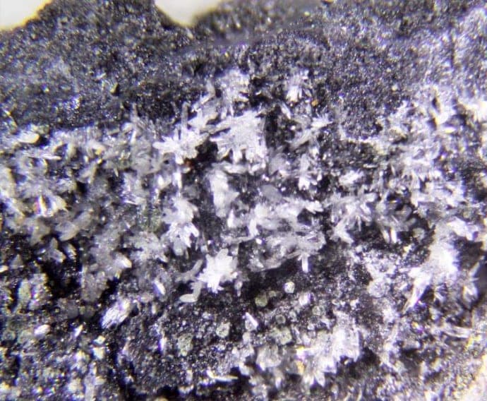 Fassinaite mineral