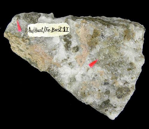 Ferrobustamite mineral