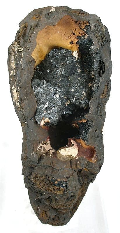 Groutite mineral