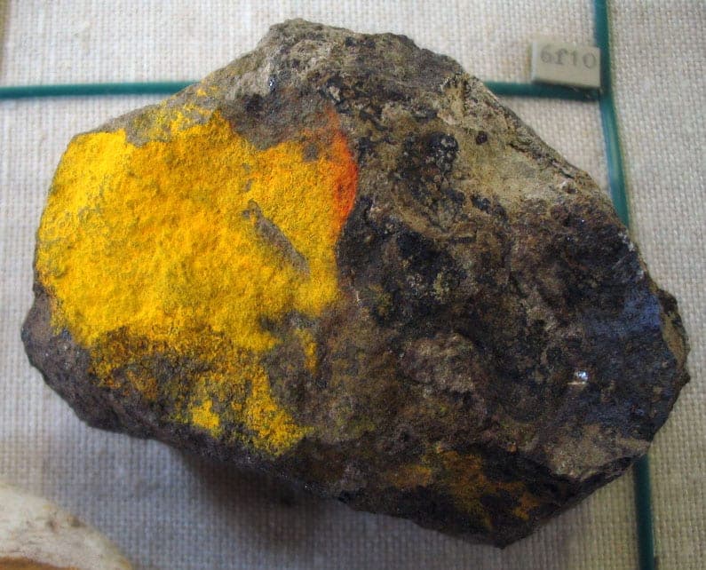 Hawleyite mineral