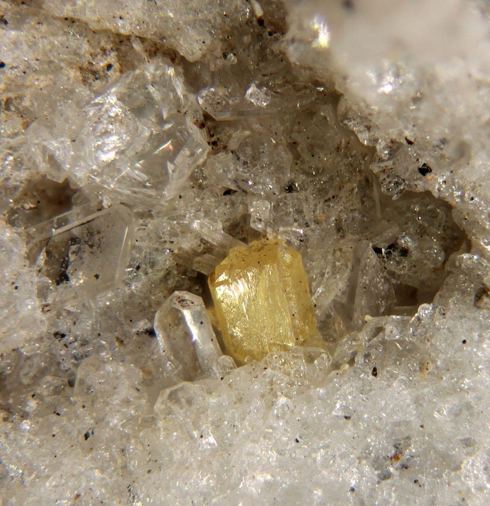 Hiortdahlite mineral