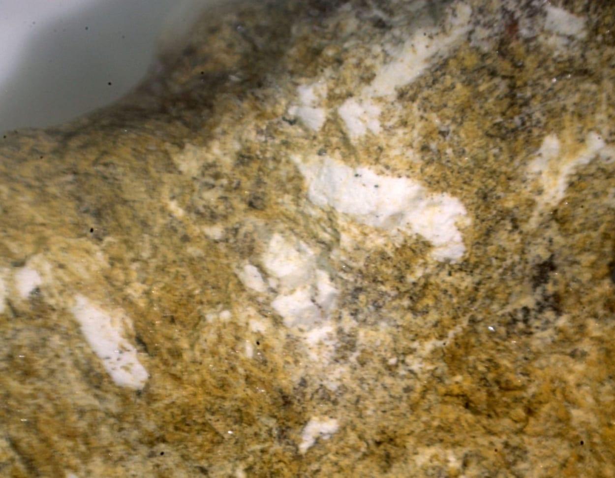 Hotsonite mineral