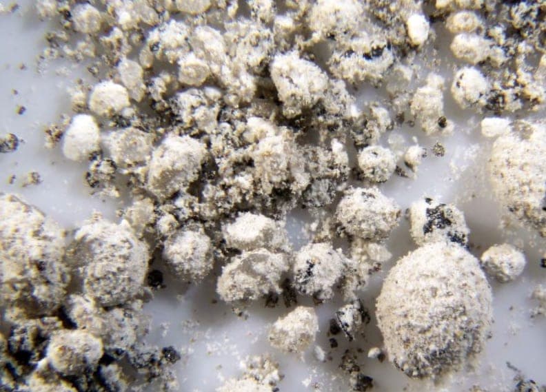 Indite mineral