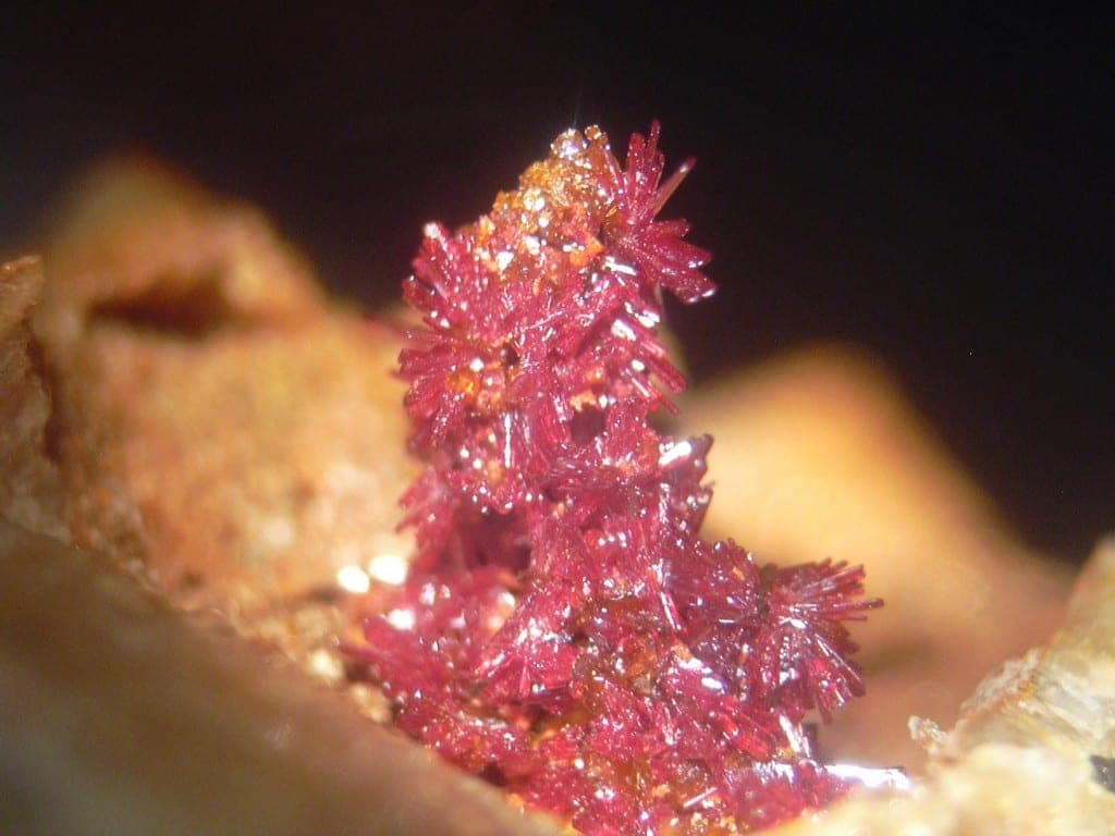 Iranite mineral
