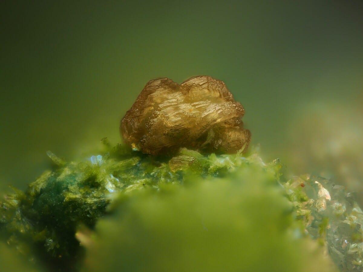 Jahnsite-(MnMnFe) mineral — Mineralatlas Lexikon   Jahnsite (MnMnZn)