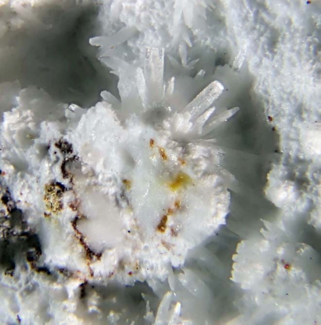 Jennite mineral