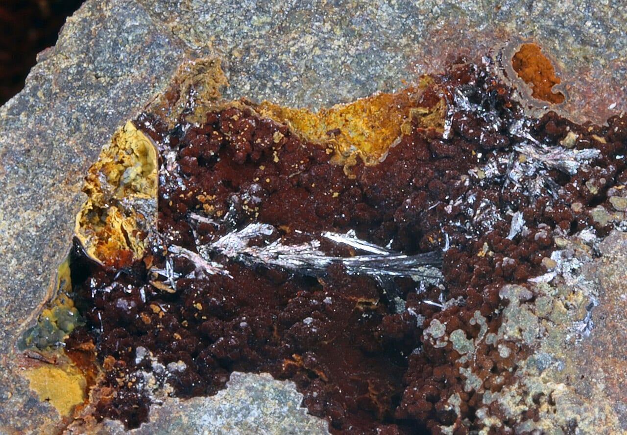 Jianshuiite mineral