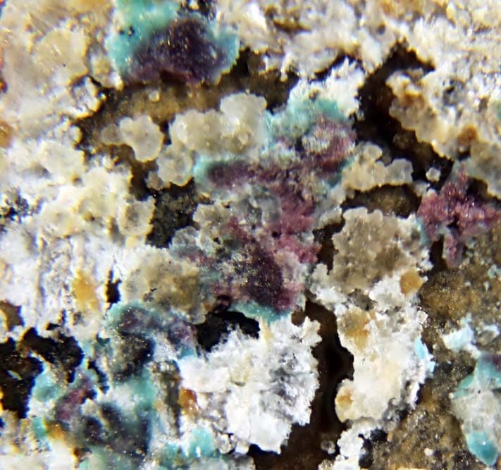 Joanneumite mineral
