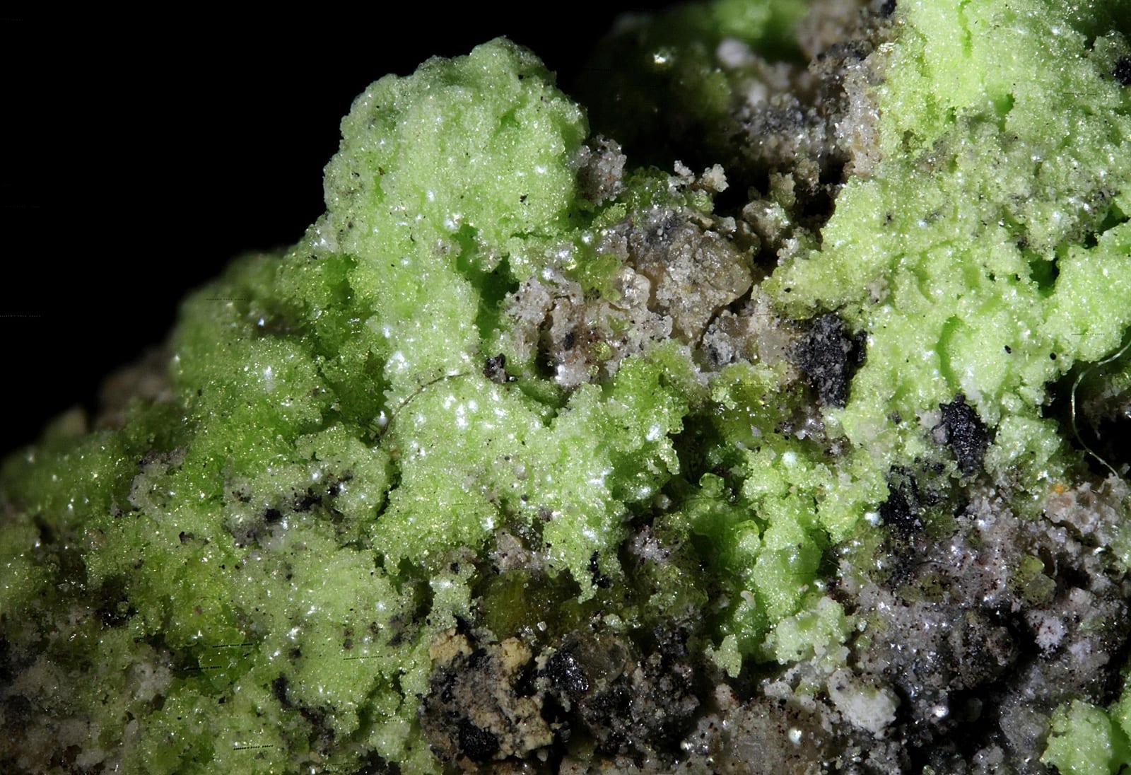 Johannite mineral