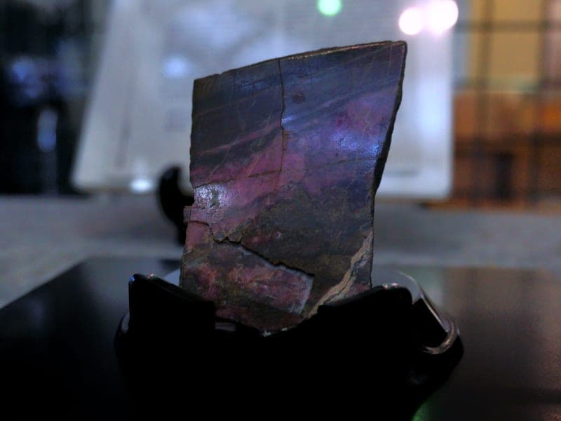 Kanoite mineral