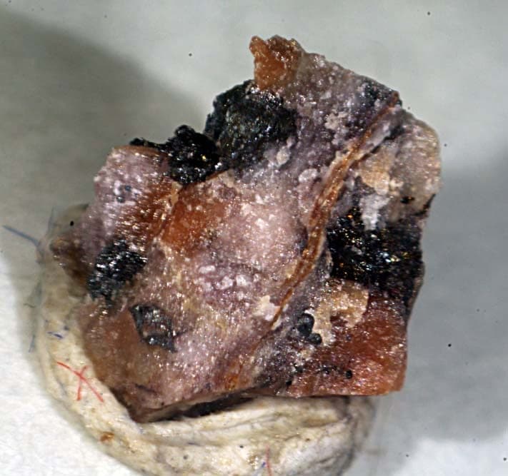 Kolicite mineral