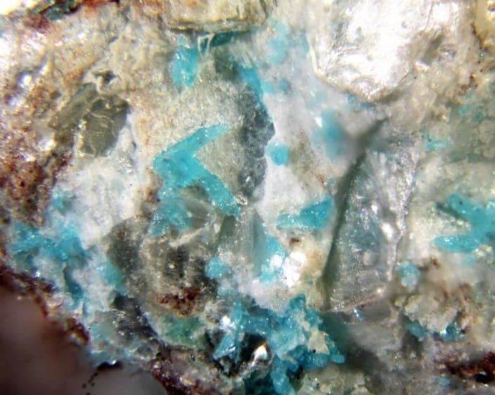 Lazaraskeite mineral