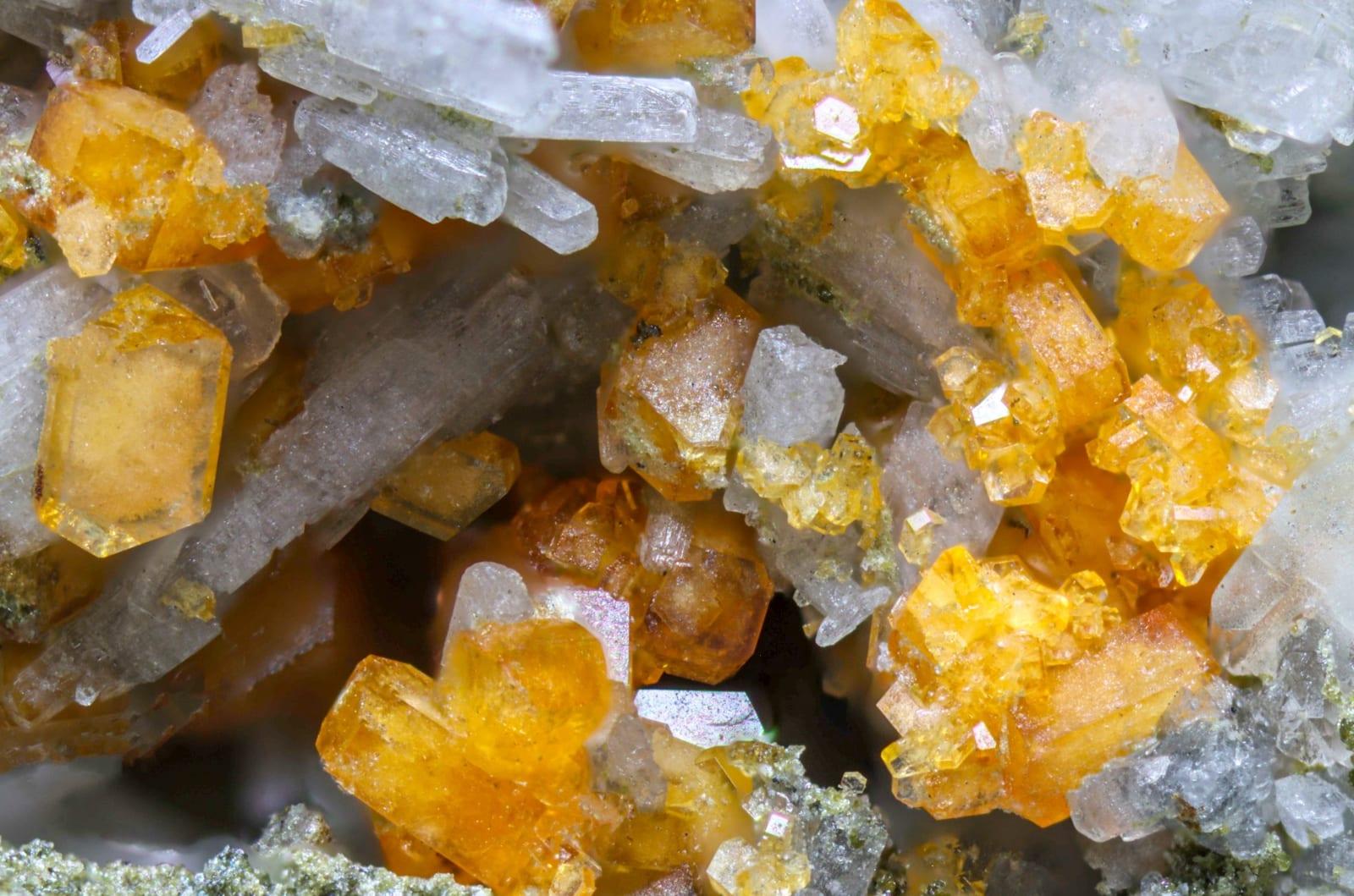 Lemmleinite-Ba mineral — Lemmleiniteba15783 2