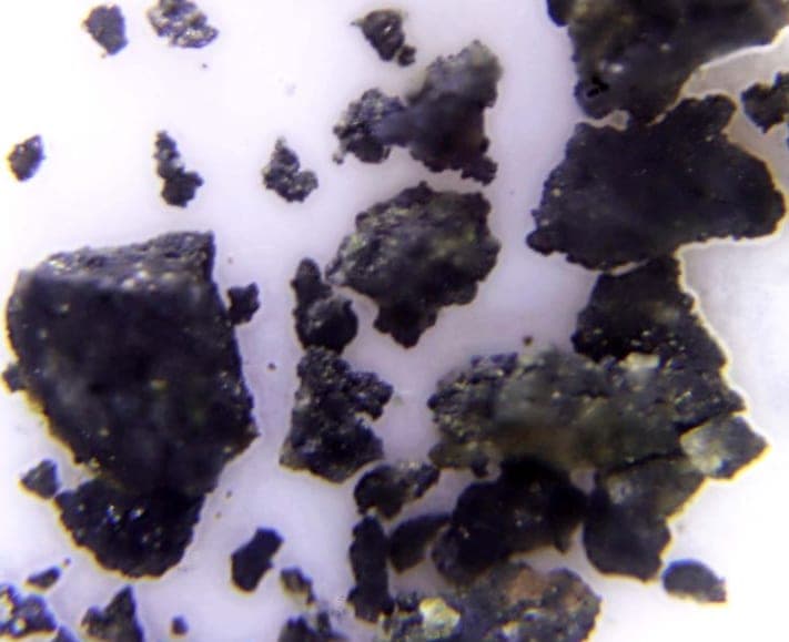 Melanovanadite mineral