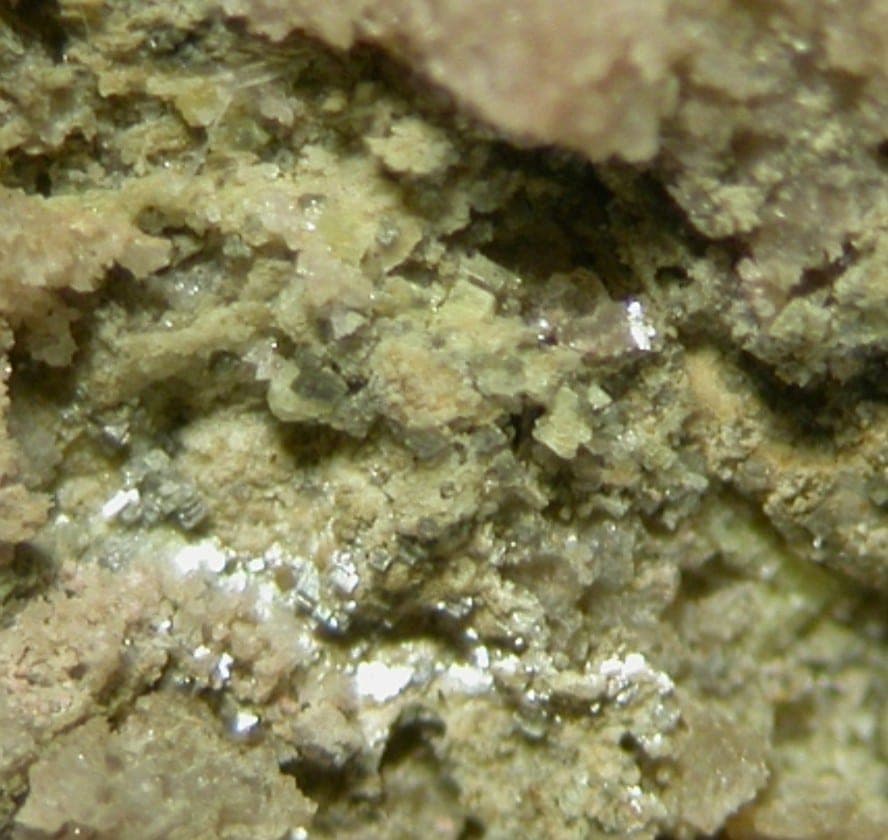 Metarauchite mineral