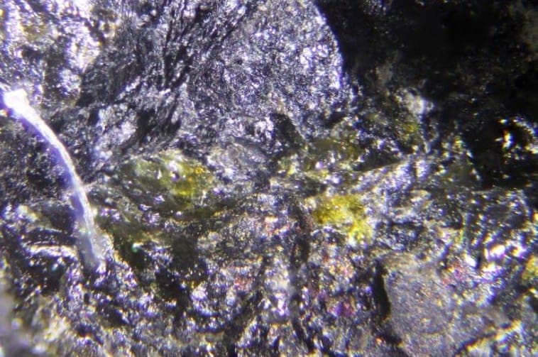 Mieite-(Y) mineral — Mieite (Y)