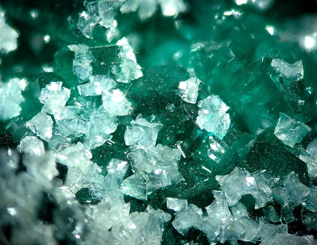 Minrecordite mineral