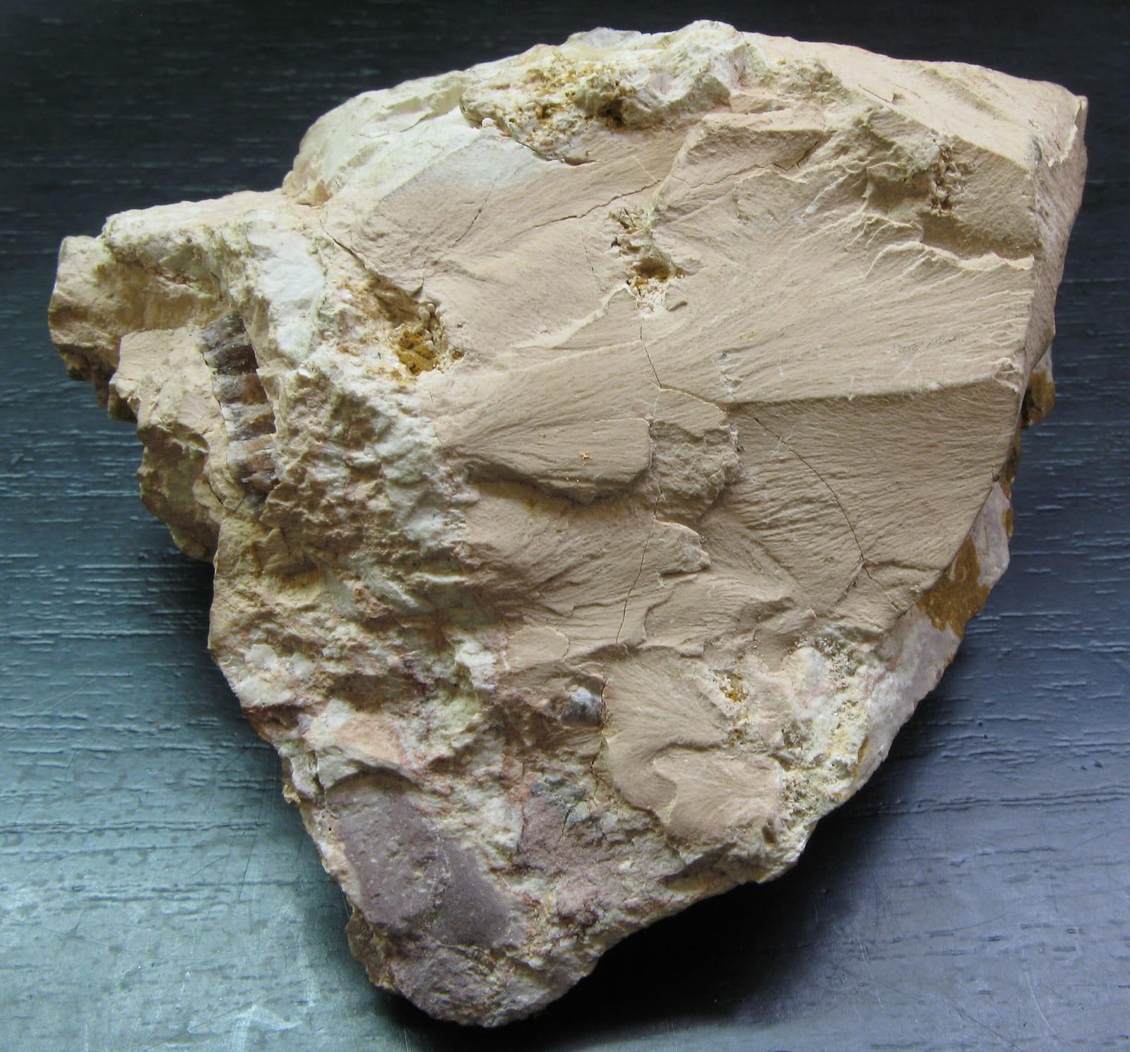 Nacrite mineral