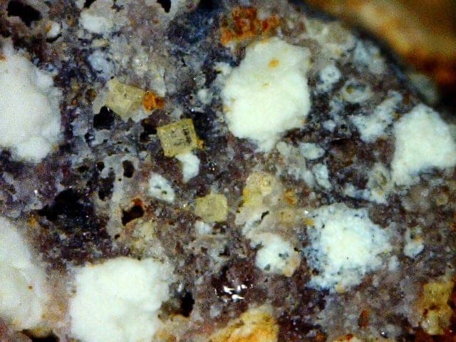 Natropharmacosiderite mineral