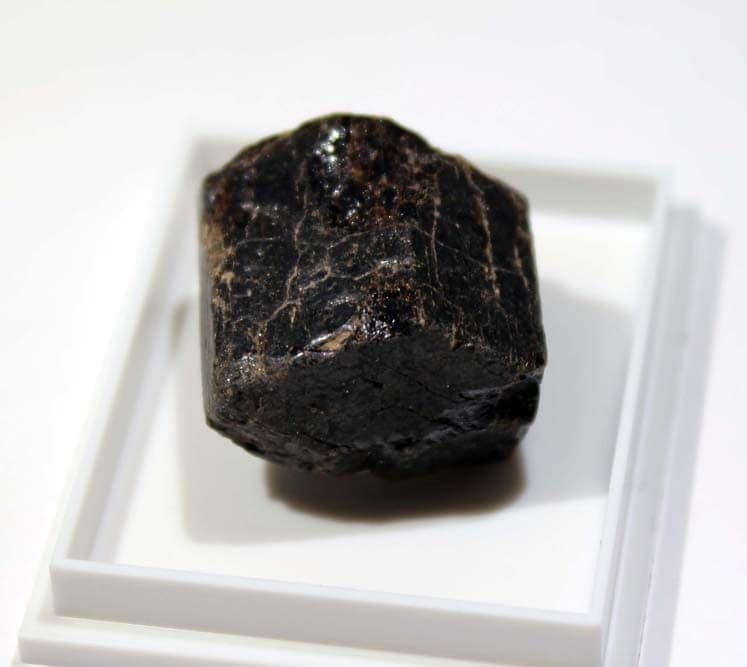 Oxo-magnesio-hastingsite mineral — Oxo magnesio hastingsite