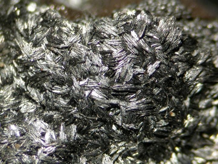 Pääkkönenite mineral