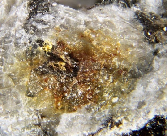 Pellyite mineral
