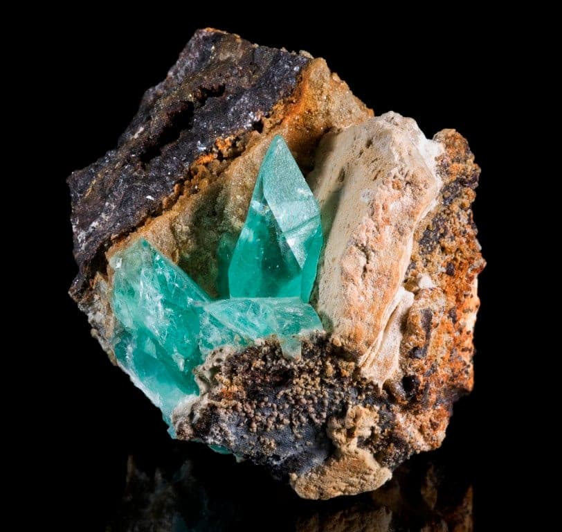 Phosphophyllite mineral