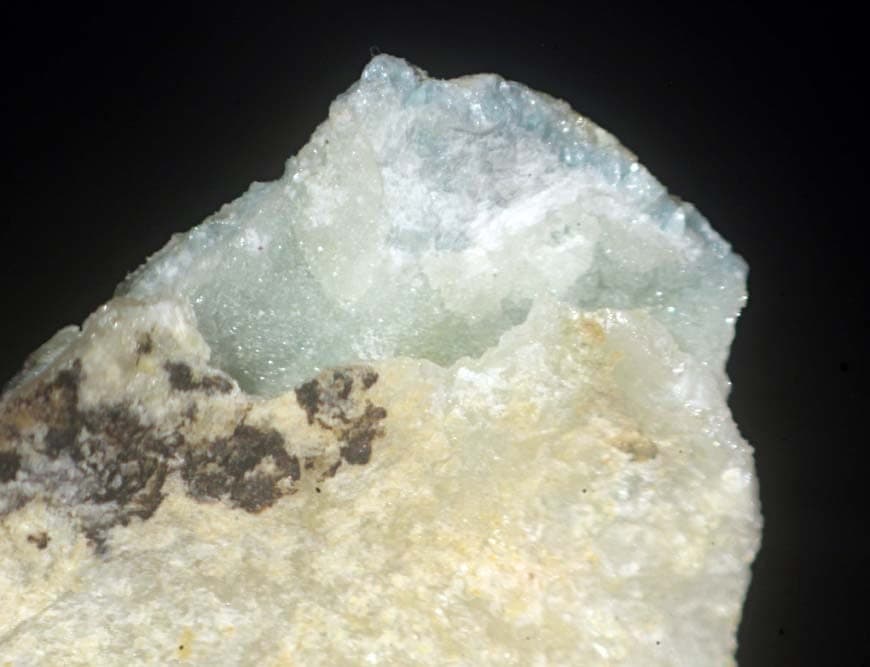 Plumbotsumite mineral