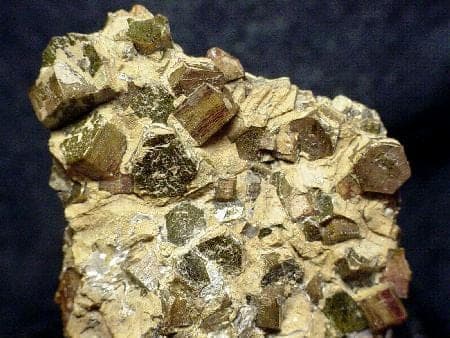 Pyrosmalite-(Fe) mineral — Pyrosmalite (Fe) 21354