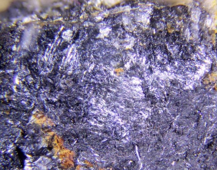Quatrandorite mineral