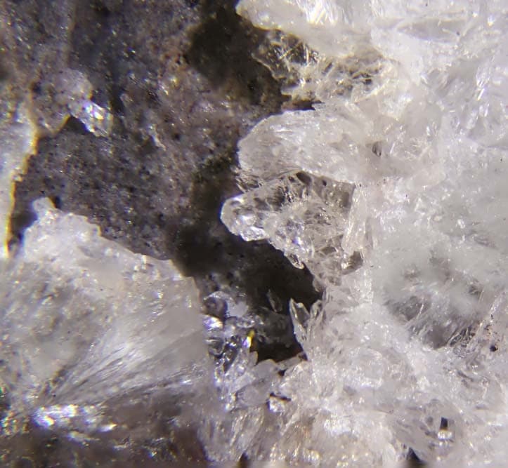 Riotintoite mineral