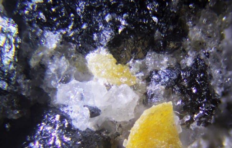 Sahlinite mineral