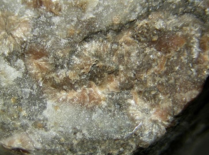 Santaclaraite mineral