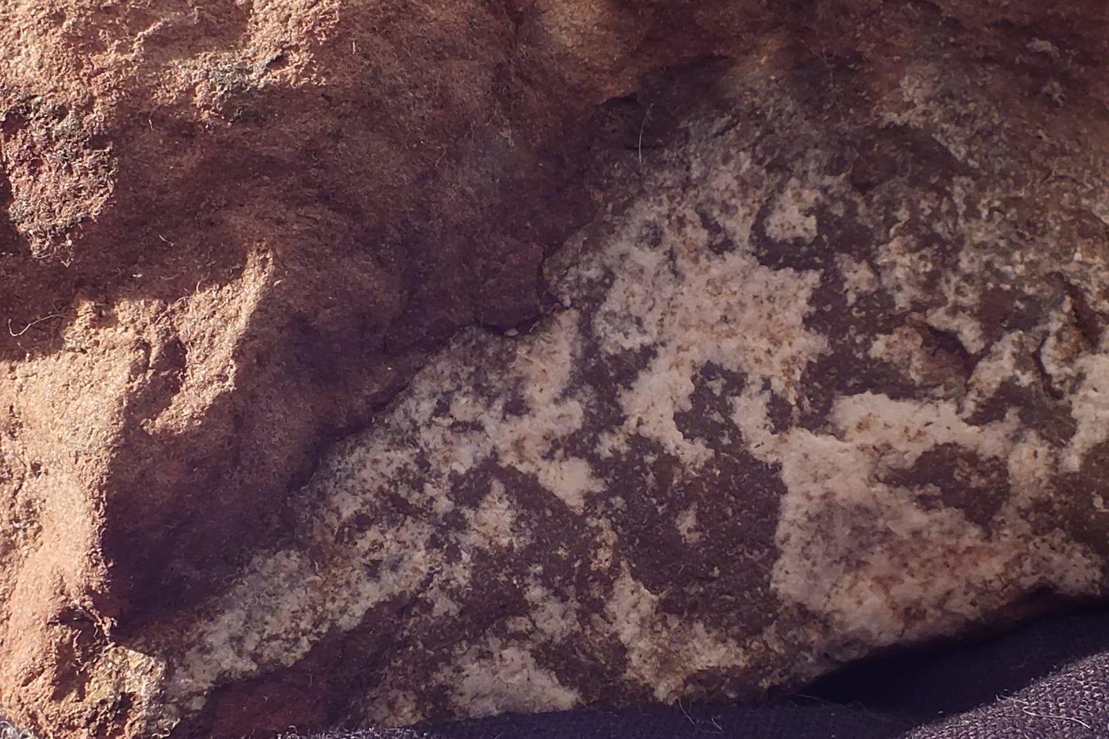 Scarbroite mineral