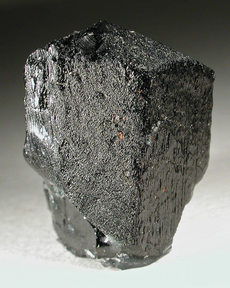 Serendibite mineral