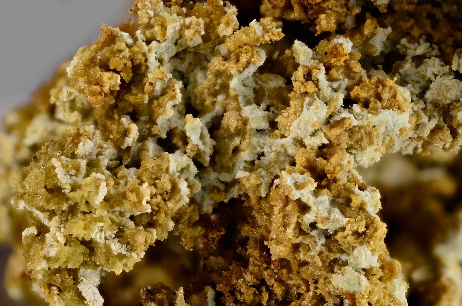 Slavíkite mineral