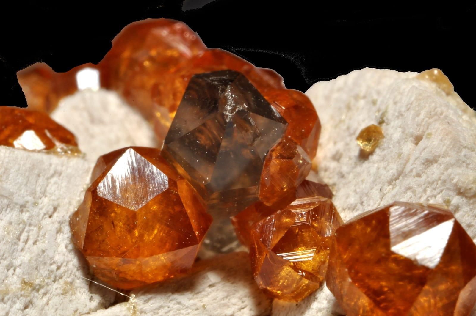 Spessartine Garnet gemstone — Spessartine Wikipedia