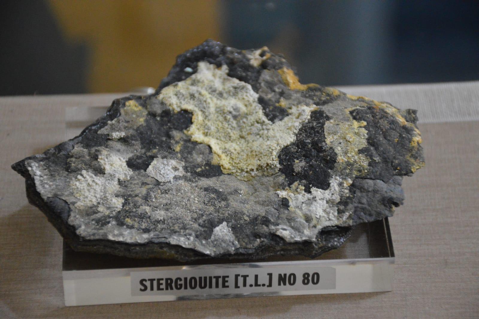 Stergiouite mineral